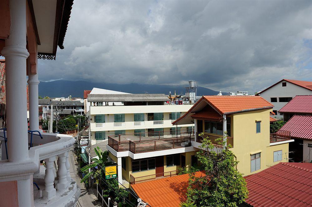 The Britannia Hotel Chiang Mai Luaran gambar
