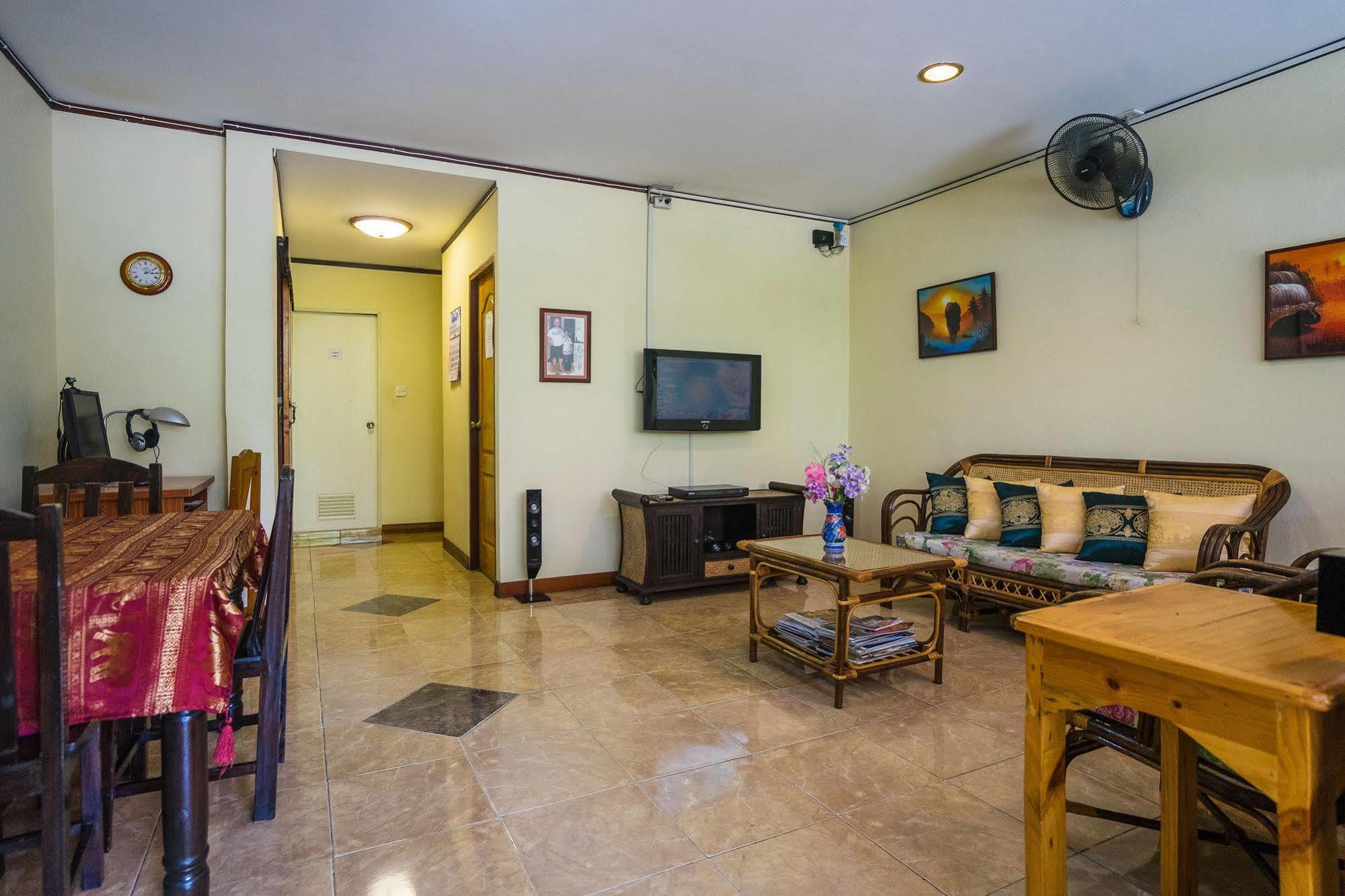 The Britannia Hotel Chiang Mai Luaran gambar