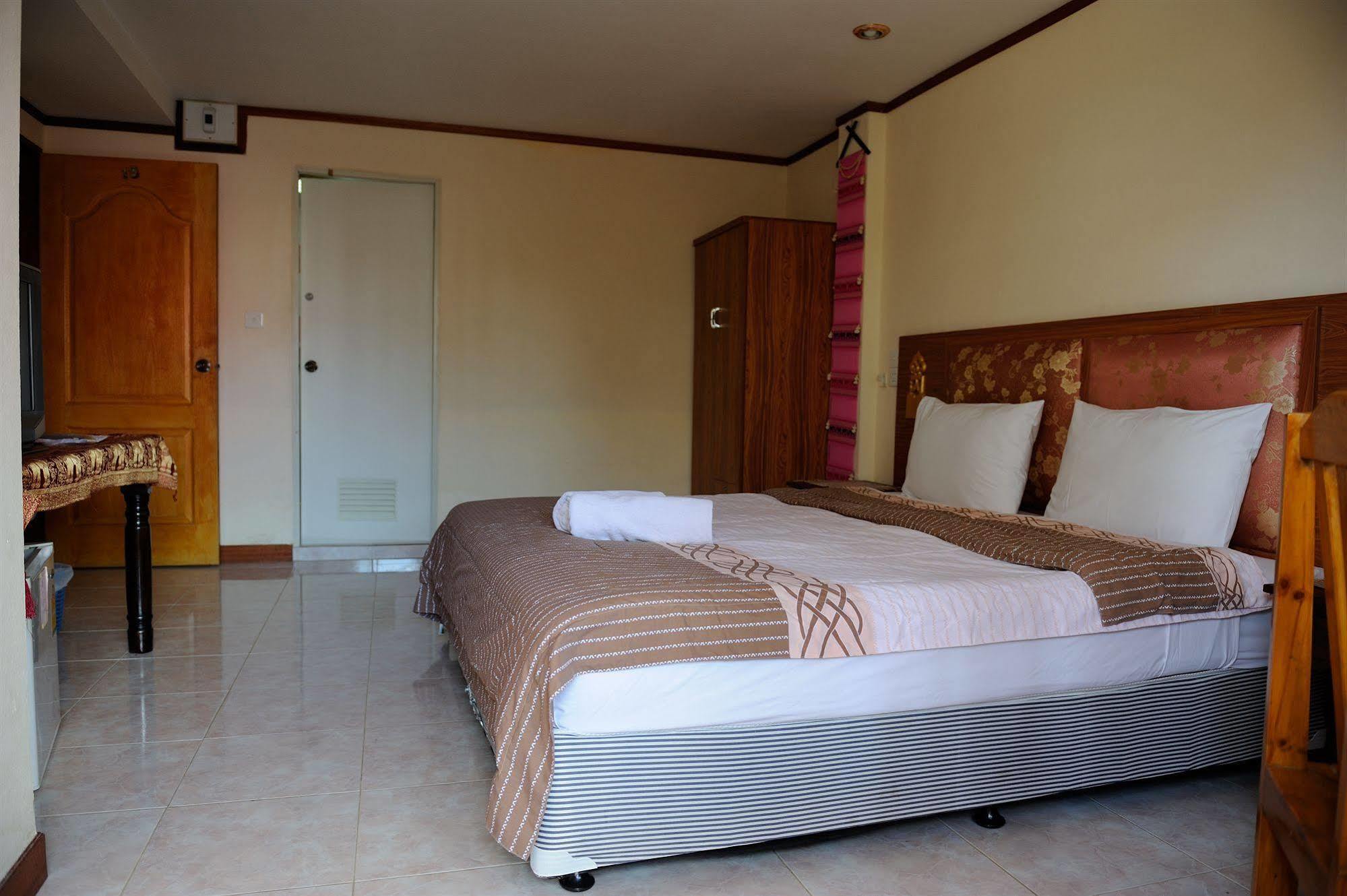 The Britannia Hotel Chiang Mai Luaran gambar